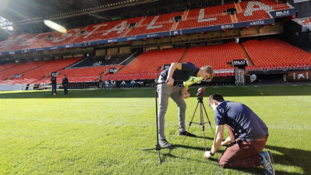 La FIFA evalúa a los proveedores de líneas de fuera de juego virtual en Mestalla