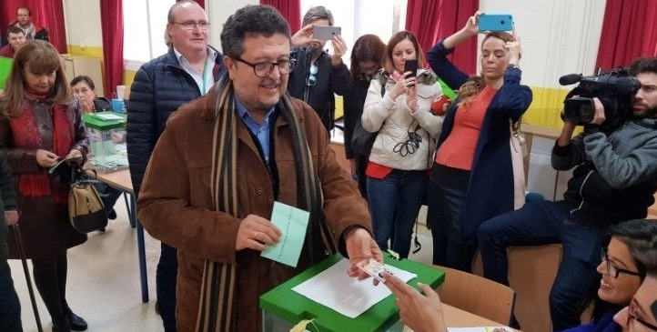 La derecha derrota al PSOE en Andalucía
