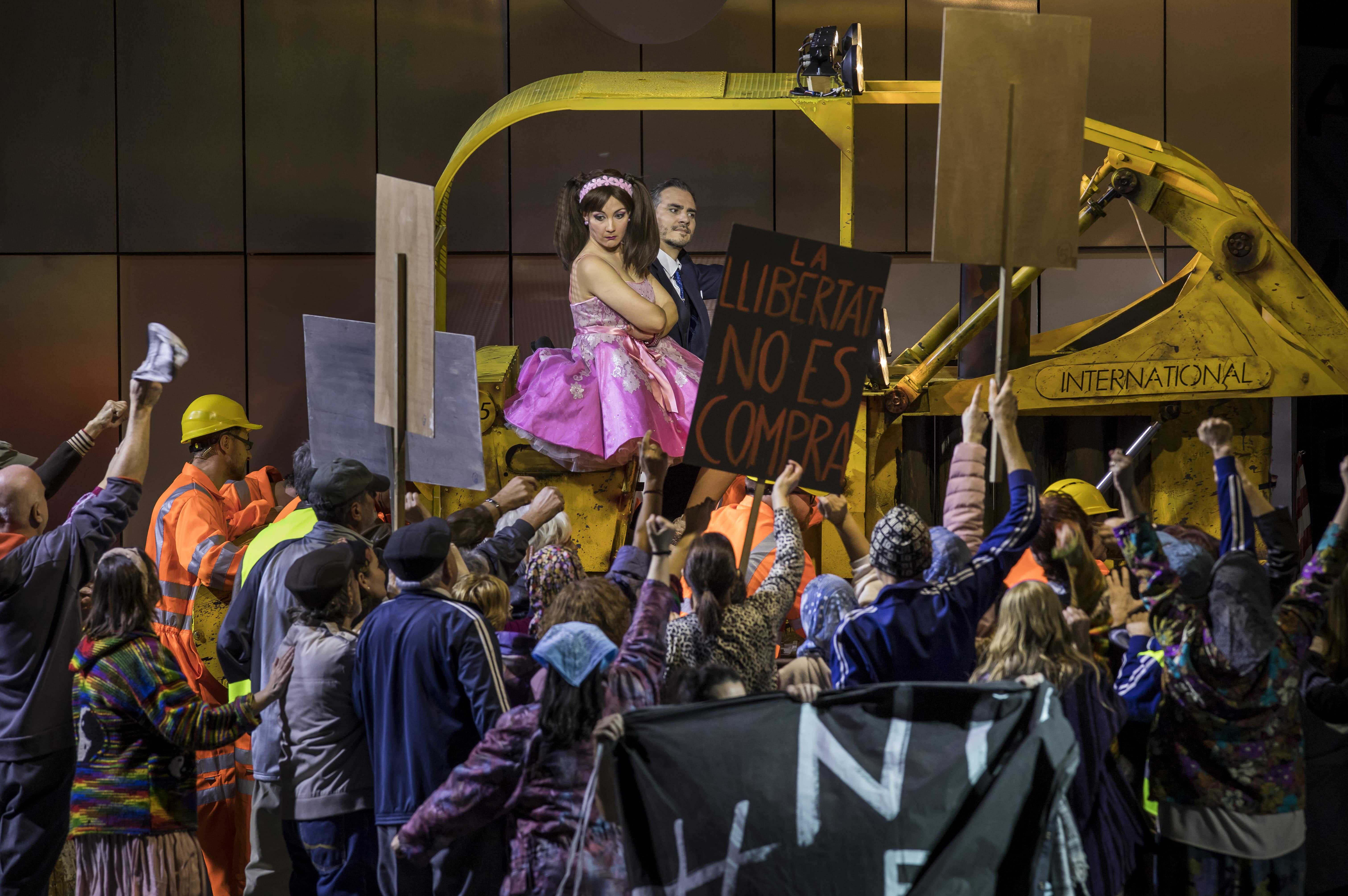 'La flauta mágica': éxito de público y fuerte abucheo	
