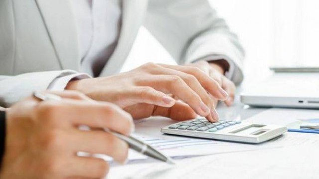 Cómo ahorrar en IRPF: planes de pensiones, donaciones o inversión empresarial
