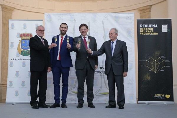 Puig ensalza la calidad del cava de Requena como uno de los mejores del mundo