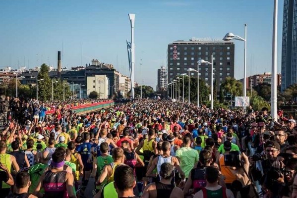 Podólogos desmontan falsos mitos sobre los pies y el running