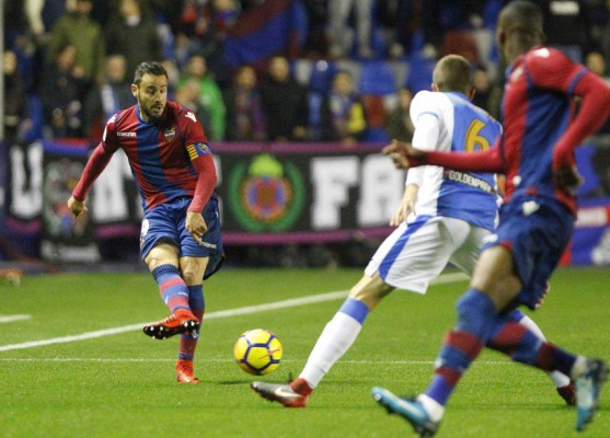 Pedro López causa baja por una distensión muscular