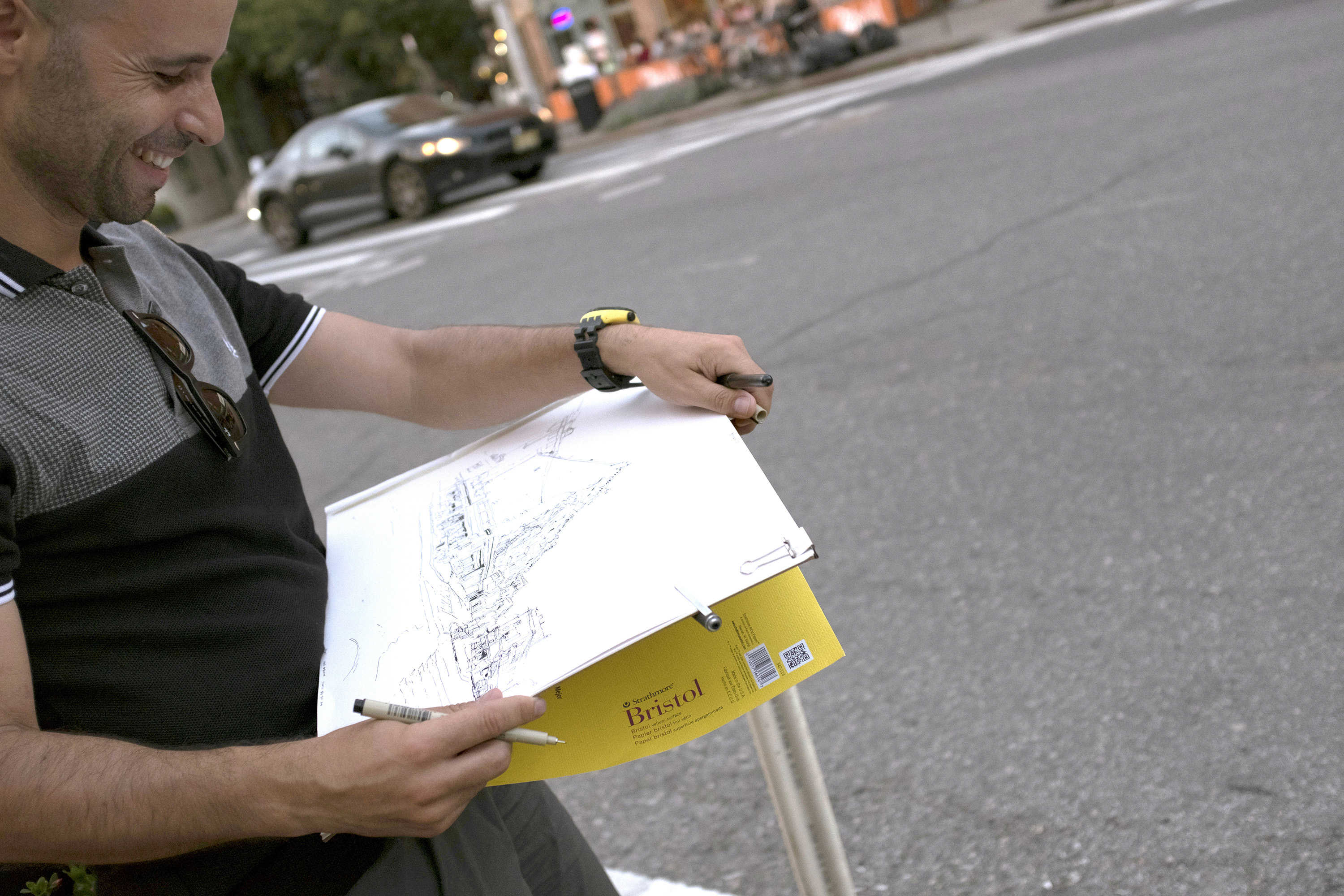 Hugo Barros y su cuaderno: el portugués transmite la imagen más real de la València histórica