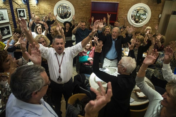 Nos colamos en la tradicional fiesta de bienvenida del Beaujolais Nouveau 