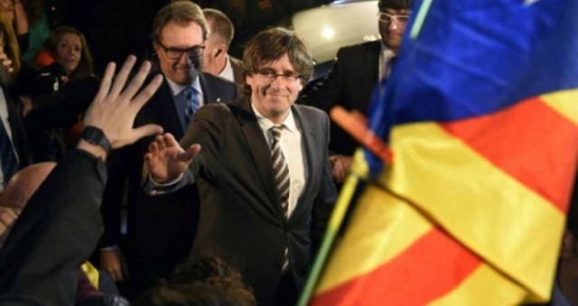 Puigdemont se crece ante los avisos del Gobierno: 
