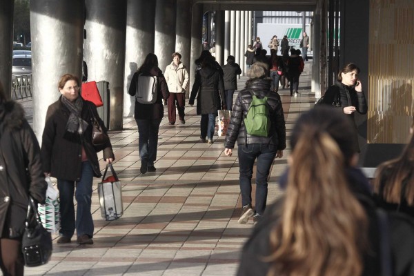 Que las mujeres vivan más años pero con peor salud cuesta al Estado unos 9.000 millones