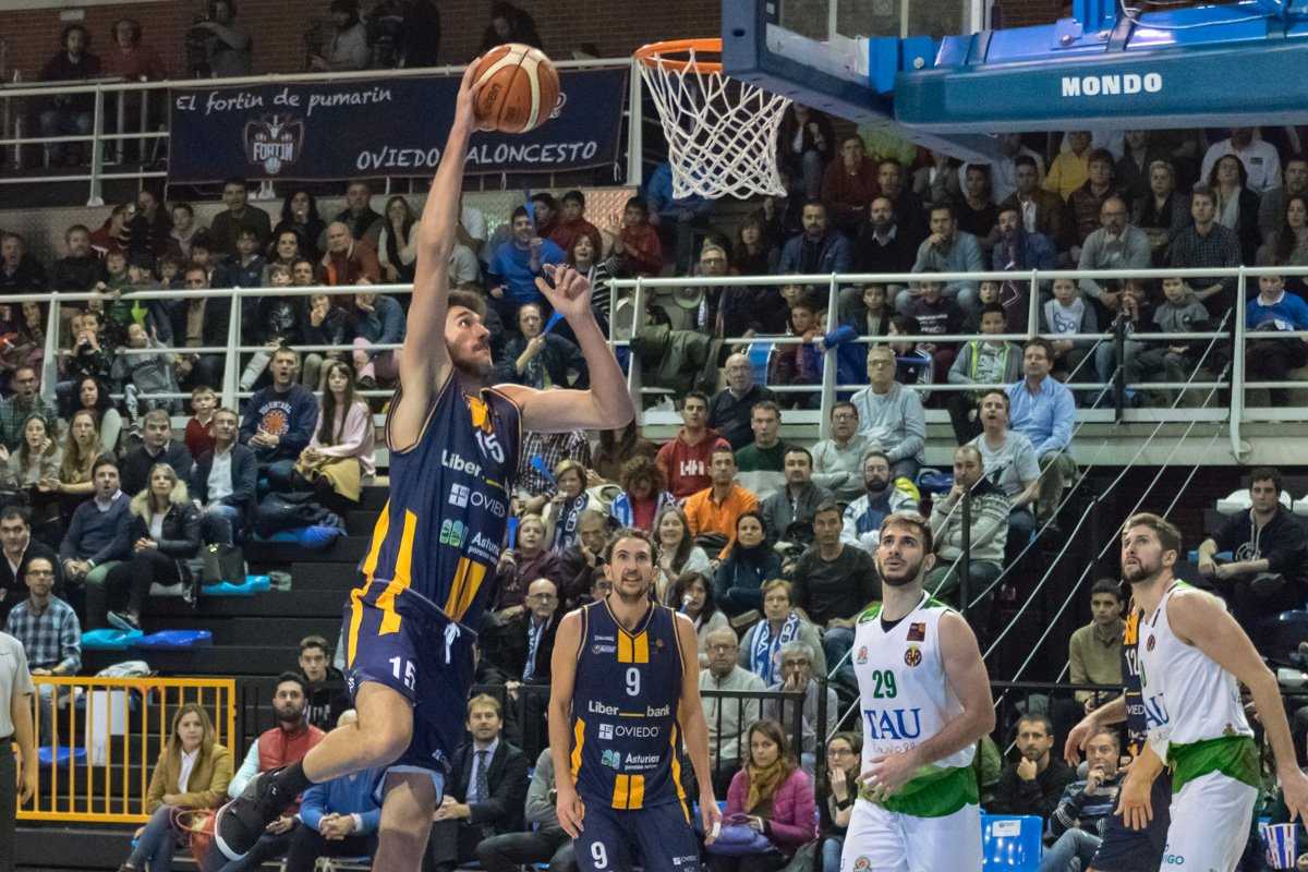El Tau se desploma en Oviedo (95-70) y sigue sin ganar a domicilio