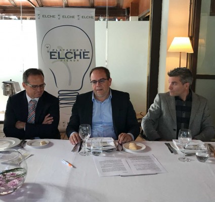 Los CEOs de Mondraker
y Monteloeder piden mayor apoyo de Elche para proyectos innovadores