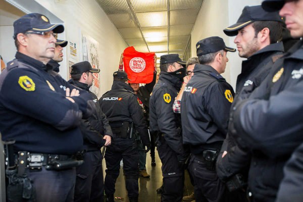 À punt: treballadors al límit