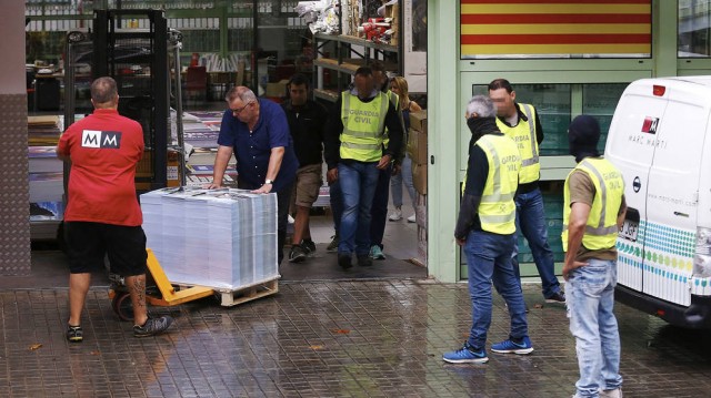 La Guardia Civil requisa las planchas para confeccionar la propaganda del referéndum

