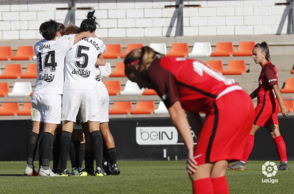 El Valencia se reivindica con solvencia ante el Sevilla