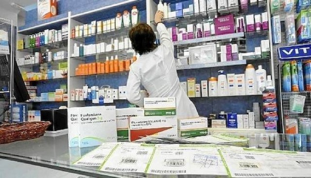 Sanidad revisará los precios de más de 15.000 medicamentos