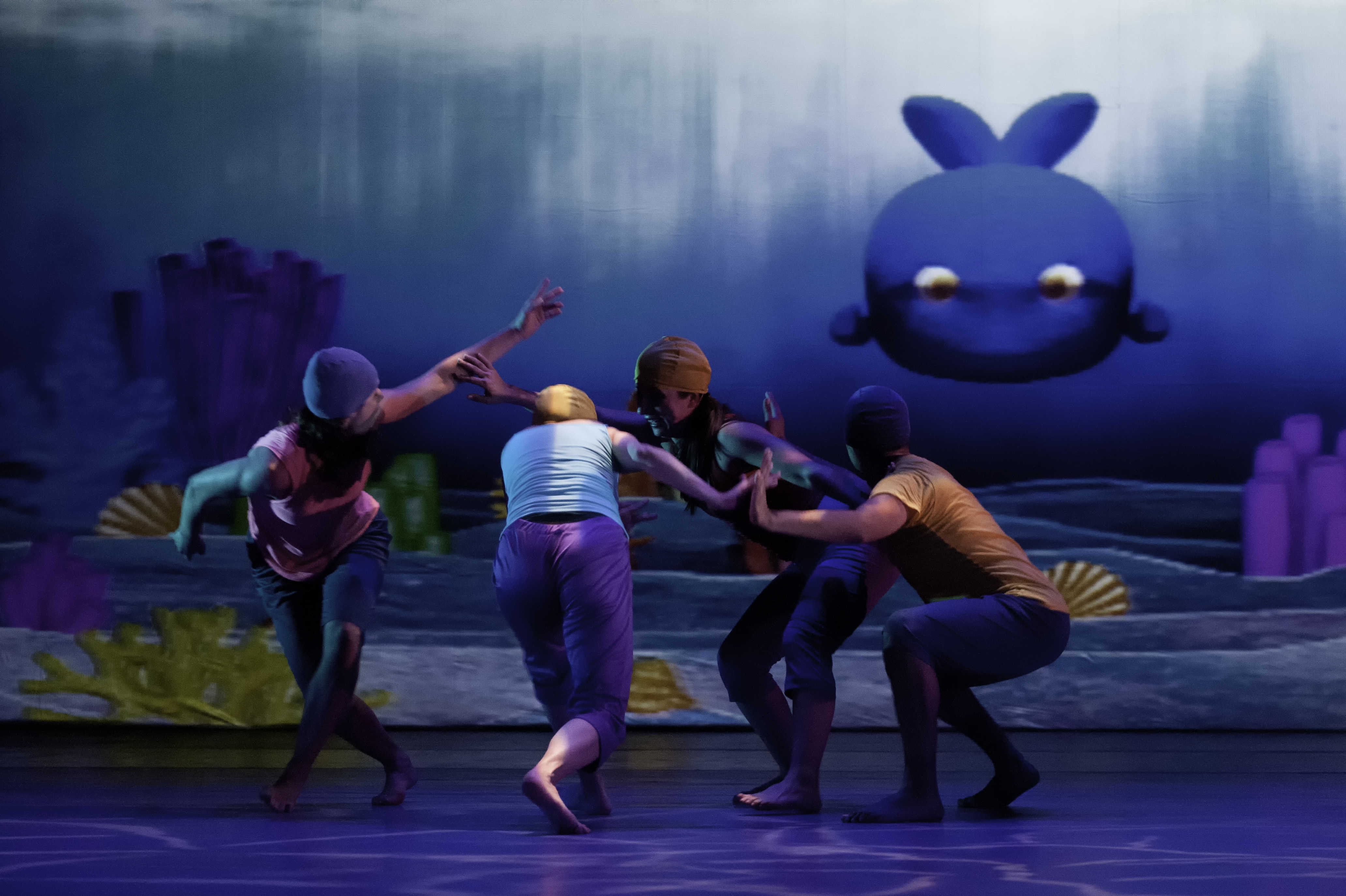 'Ballenas, una historia de gigantes' sube al escenarios música, danza y proyecciones en 3D