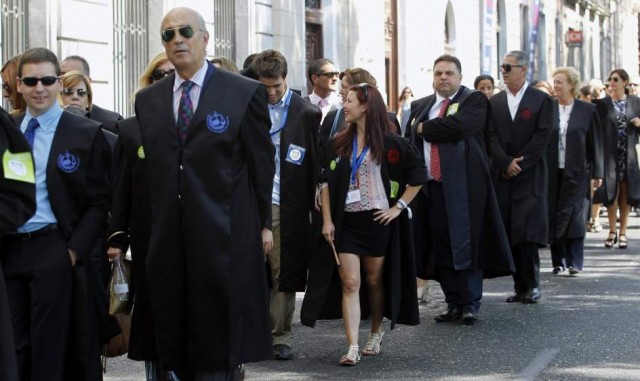 El Consell prevé aumento entre 8 y 10 % de retribución de abogados de oficio
