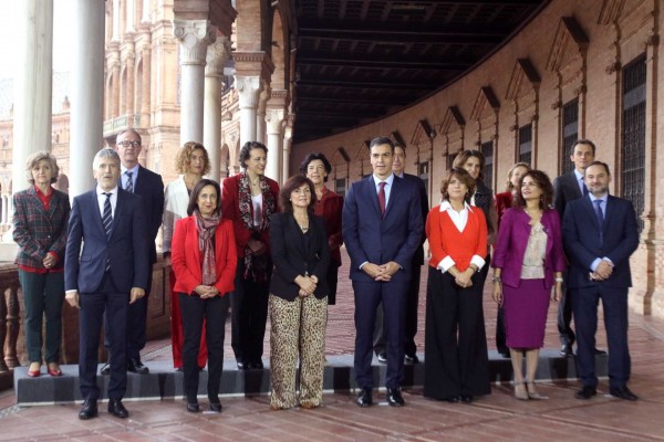 Sánchez aumenta un 12,4% sus altos cargos con la ampliación de su Gobierno: de 217 a 244