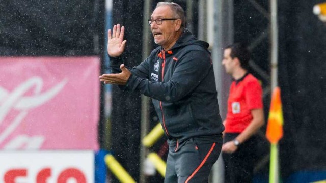  El Villarreal B busca mantener el liderato en el estadio del CD Ebro