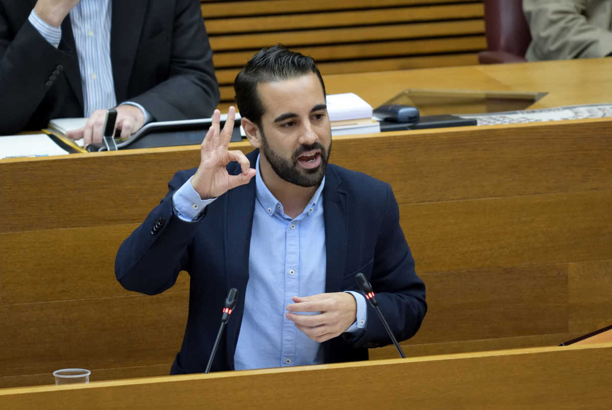 Muñoz dejará de ser secretario general de Joves Socialistes tras cinco años y dará paso a unas primarias