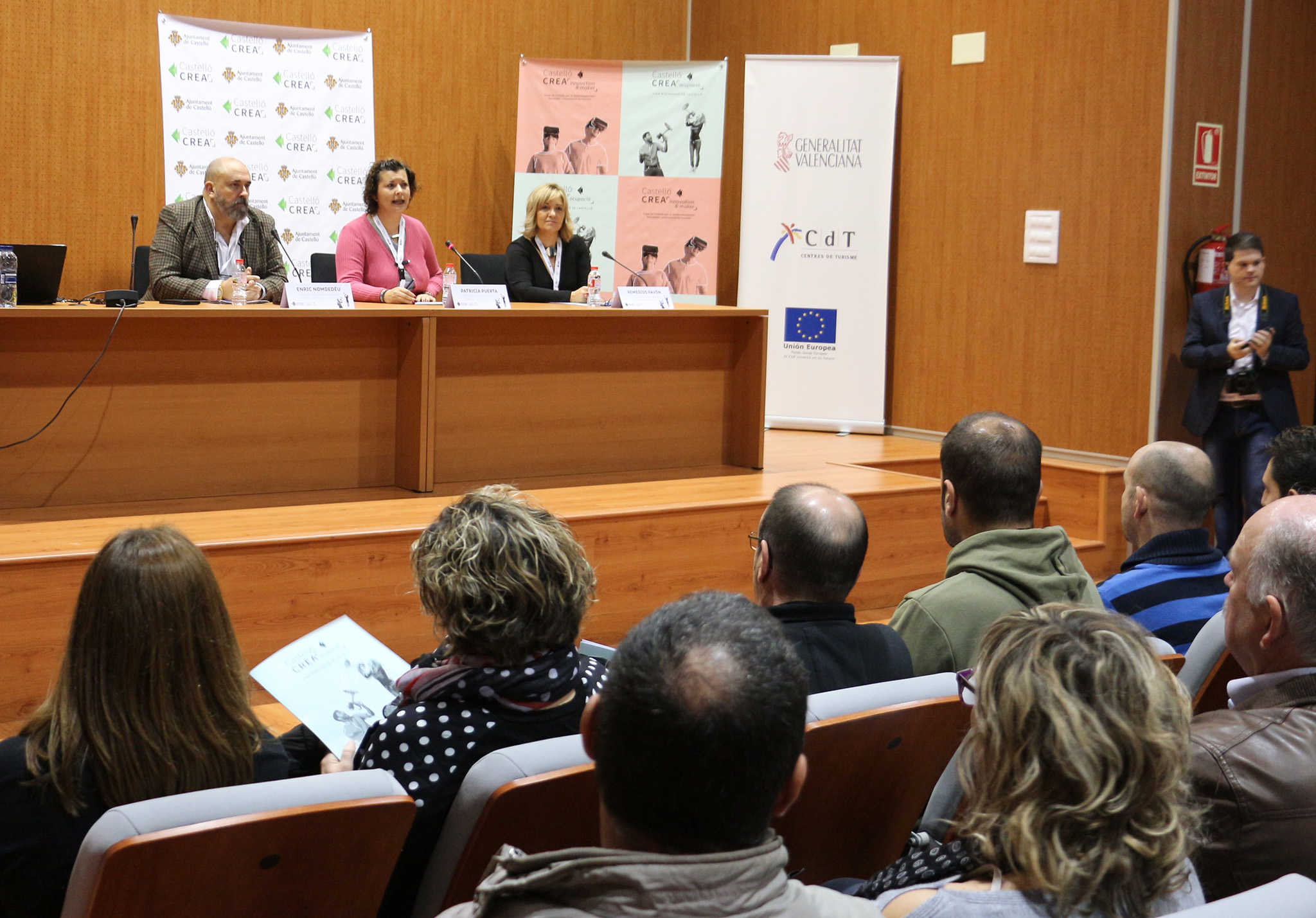 La feria Castelló Crea, de promoción del empleo, suma a mil inscritos en la primera jornada