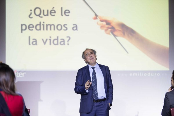 Emilio Duró y Josef Ajram motivan a los empresarios de la Marina Baixa