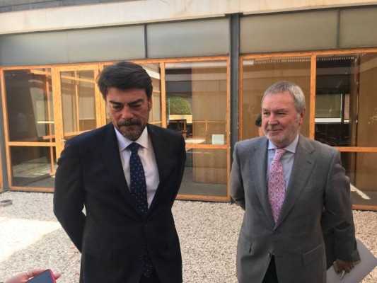 Repsol pide licencia para 'la gasolinera de la disputa' en el Puerto: Barcala, obligado a responder