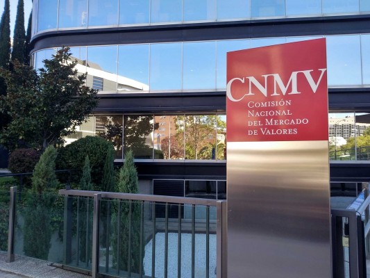 El Gobierno obliga a establecer un canal de denuncias anónimas en la CNMV