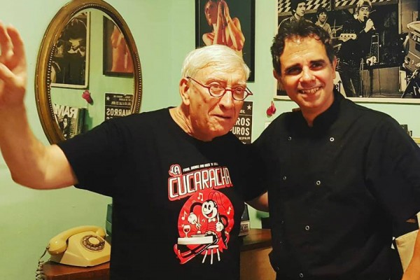 Vinoteca y cocina de mercado con sabor a mecanografía y rocanrol
