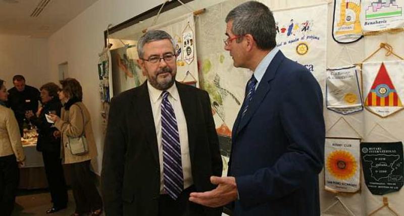 Martín Sevilla, el catedrático que no aplicó la economía en la CAM (y olvidó su carné del PSPV)