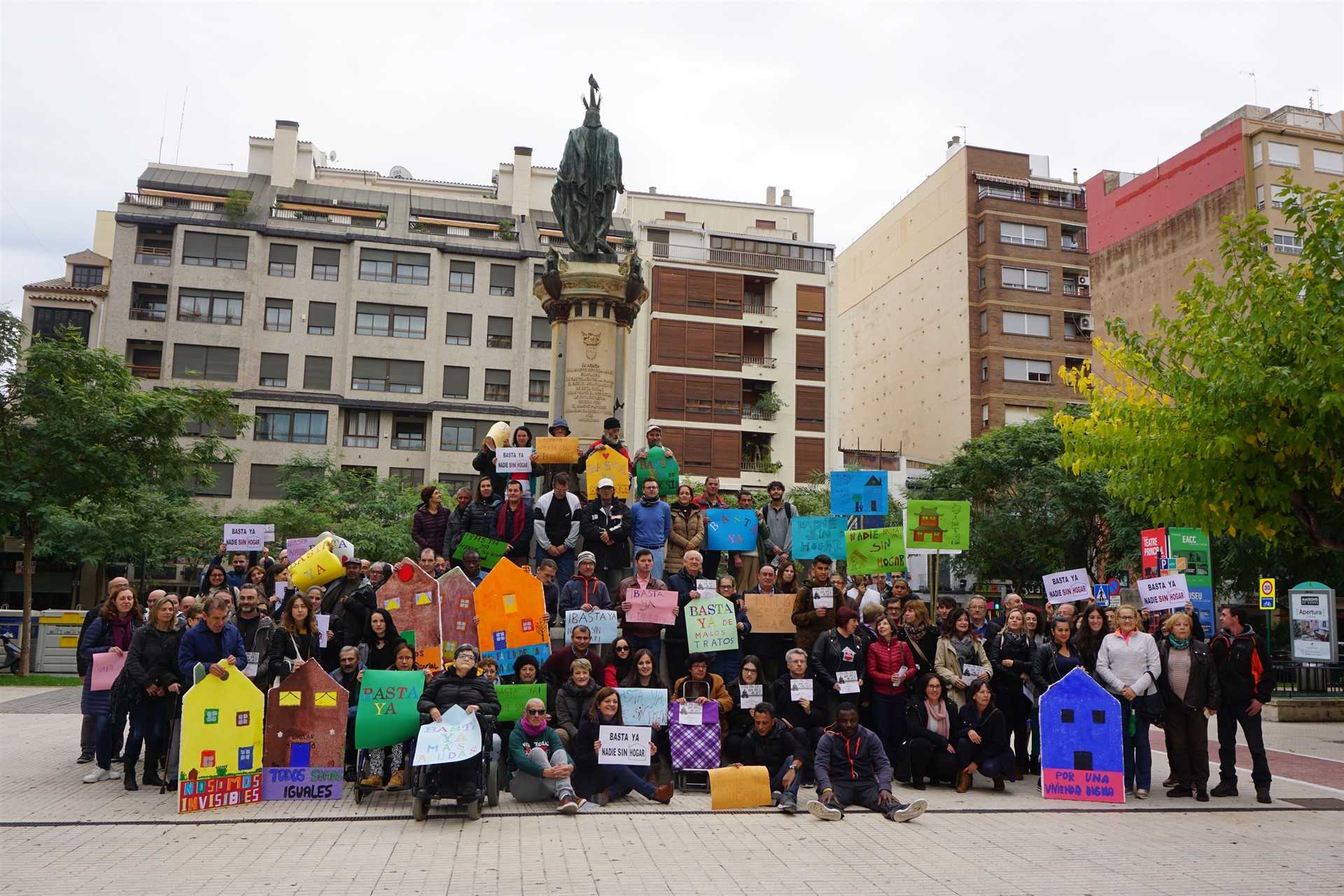 Cáritas demanda que las personas sin hogar se puedan empadronar para que no sean 