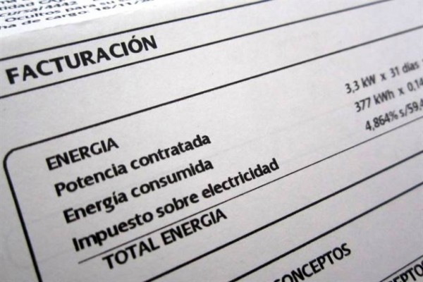 Endesa, Iberdrola y Naturgy financiarán el 88% del bono social