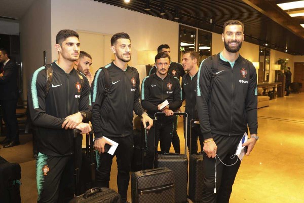 Guedes llegará algo más fresco tras no jugar con Portugal