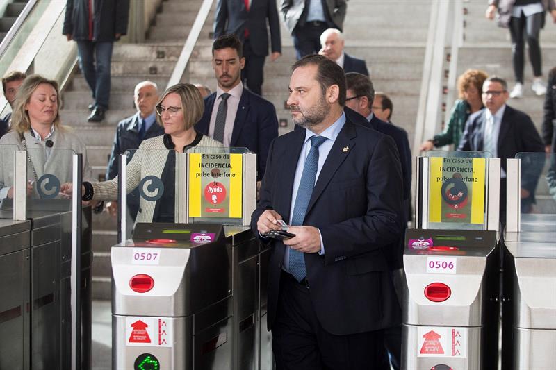 Ábalos reitera que el tramo Castellón-Vandellós del Corredor Mediterráneo estará acabado en 2021