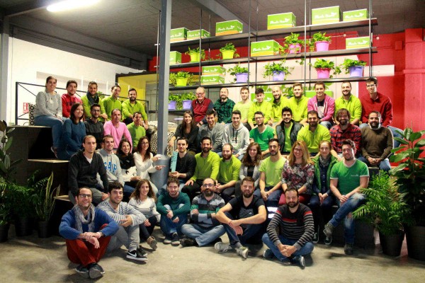 La división 'eco' de Carrefour integra a la alicantina PlanetaHuerto y asume su administración 