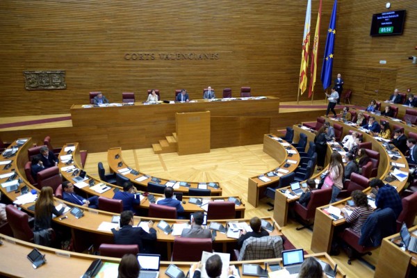 El Botànic y Cs abogan por separar las elecciones valencianas y el PP pide comicios 