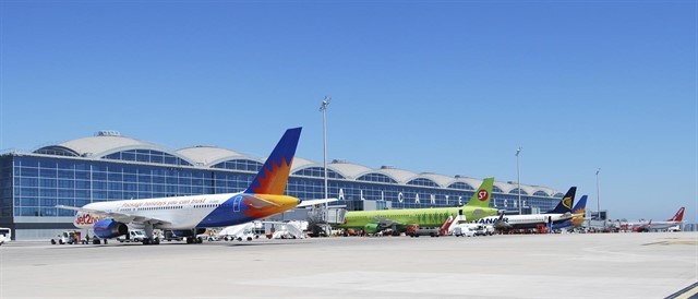 Fomento hace oídos sordos a la conexión entre el Cercanías y el aeropuerto de Alicante-Elche 