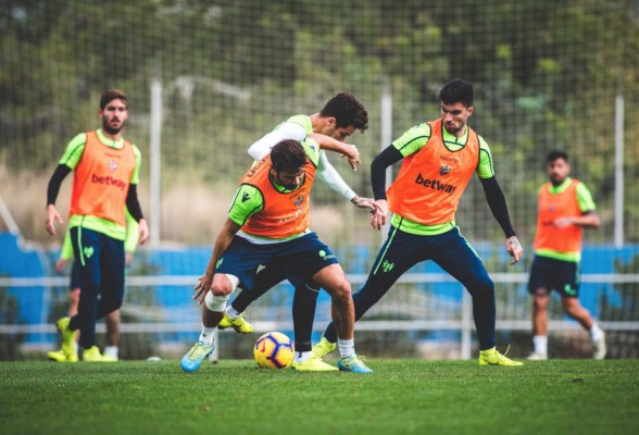 Prcic se incorpora al grupo y Boateng y Doukouré llegarán el miércoles
