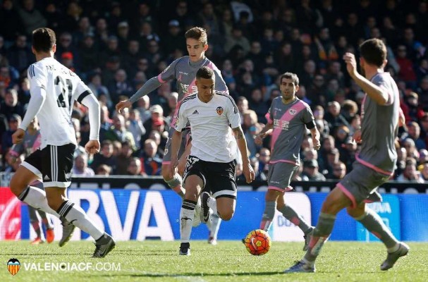 El Valencia empató a dos en la última visita del Rayo Vallecano a Mestalla