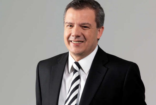 Antonio Flores: 