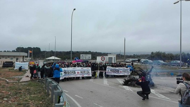 Máxima tensión en las cárceles castellonenses por la huelga de funcionarios con los accesos cortados