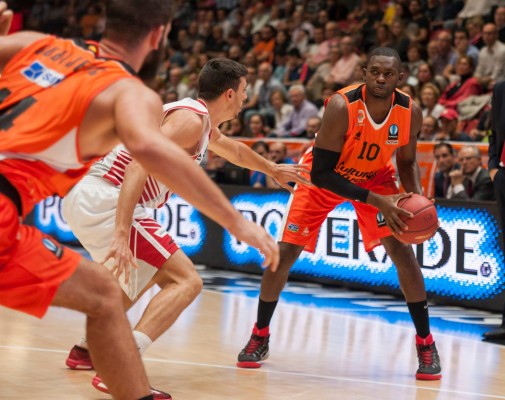 El Valencia Basket quiere 'regalar' un nuevo triunfo a La Fonteta frente al PAOK