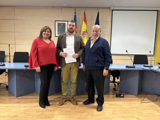 PSPV y Compromís sellan un acuerdo de gobierno en La Pobla de Farnals hasta el fin de la legislatura