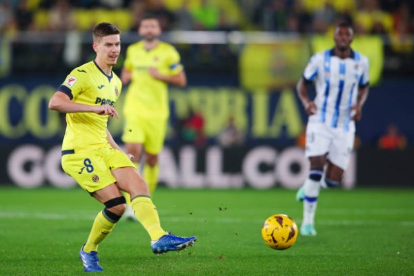 El defensa internacional del Villarreal Juan Foyth regresa a una convocatoria un año después