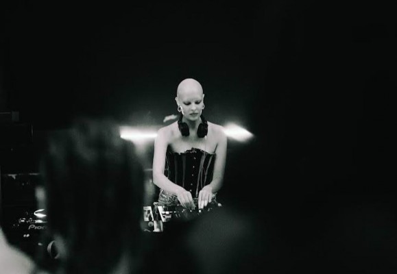 Jihane propone en el EACC un viaje experimental y multisensorial a través de la música electrónica