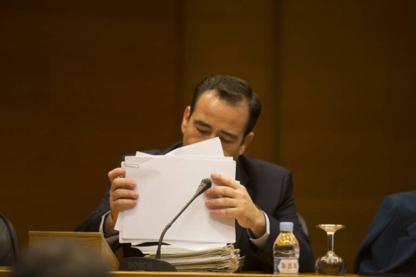 Hasta las tres se puede pujar