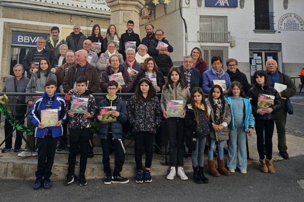 El Museu Pedagògic de Castelló presenta en Llucena un llibre per reivindicar la vida rural  