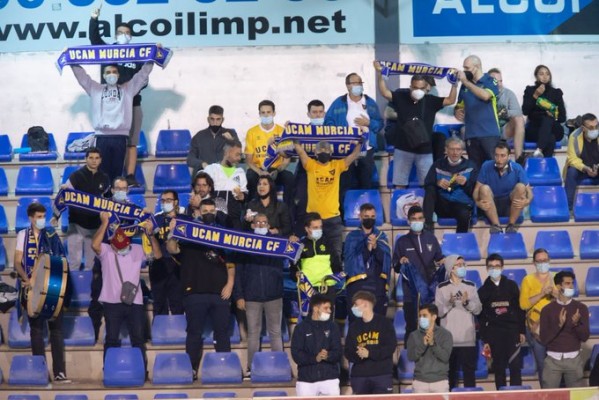 El UCAM CF, líder de Segunda RFEF, vende el abono de la segunda vuelta desde 27 euros 