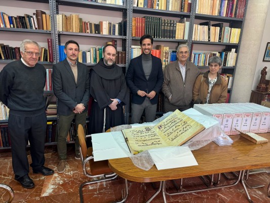 Cultura entrega a los franciscanos de Murcia su fondo musical de los siglos XVI al XX tras catalogarlo y digitalizarlo

