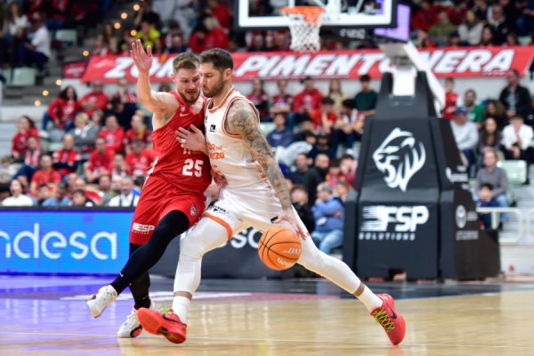 Cluj-Napoca estrena una semana de tres partidos en la Fonteta