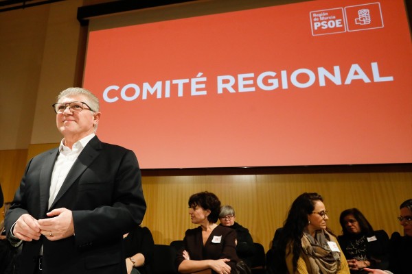 José Vélez da un paso atrás y no se presenta a las primarias del PSOE