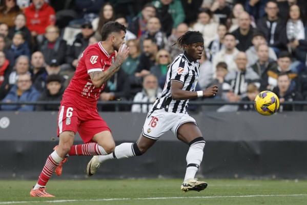Cipenga muestra sus credenciales 